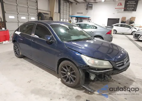2015 Honda Accord Lx z USA, uszkodzony, nr VIN 1HGCR2F32FA019945